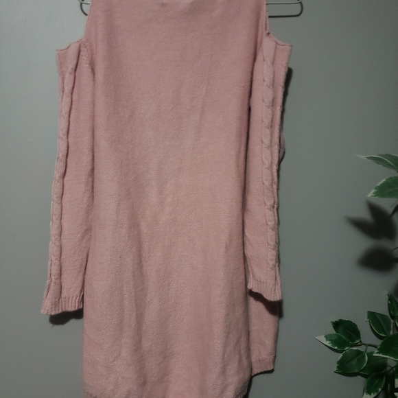 Sweater - Picture 6 of 6